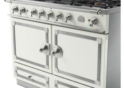 43" La Cornue CornuFe 110 Freestanding Dual Fuel Range - C1WN