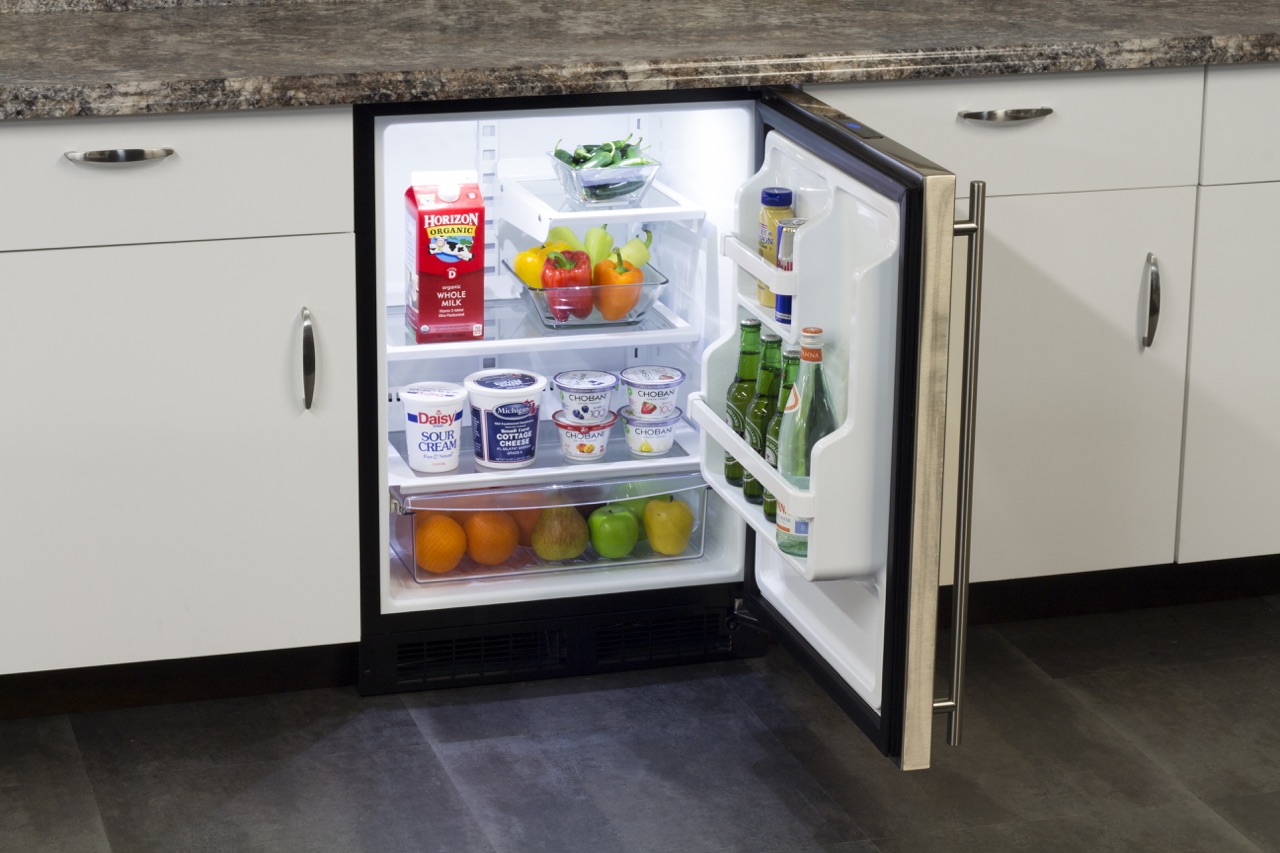 Marvel Refrigerators - Mini Compact Freezer Crescent Ice Maker 24 -  MLRI224SS01A