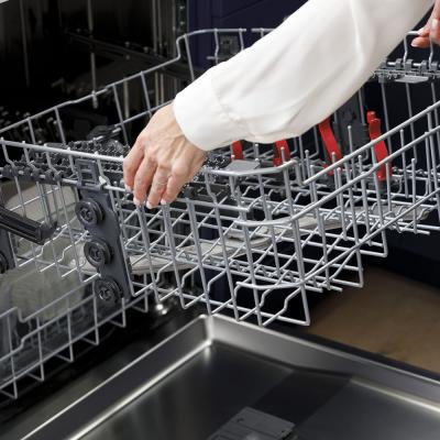 24" GE Built-In Dishwasher With Stainless Steel Tall Tub - GDP645SYNFS